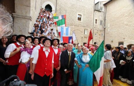 Festival Int del Folklore Luciano